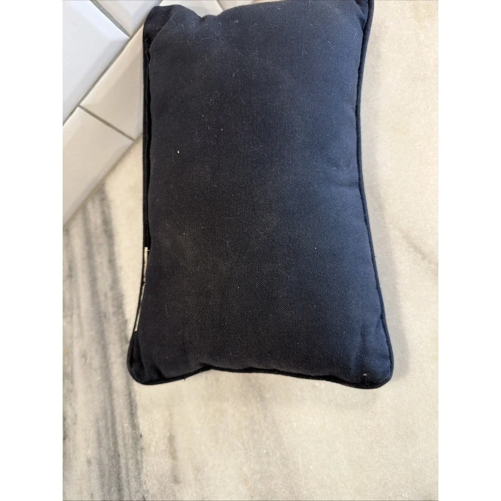 Vtg SA‎ Maxwell Tapestry Pillow A Fireman Lives Here With The Flame Of His Life